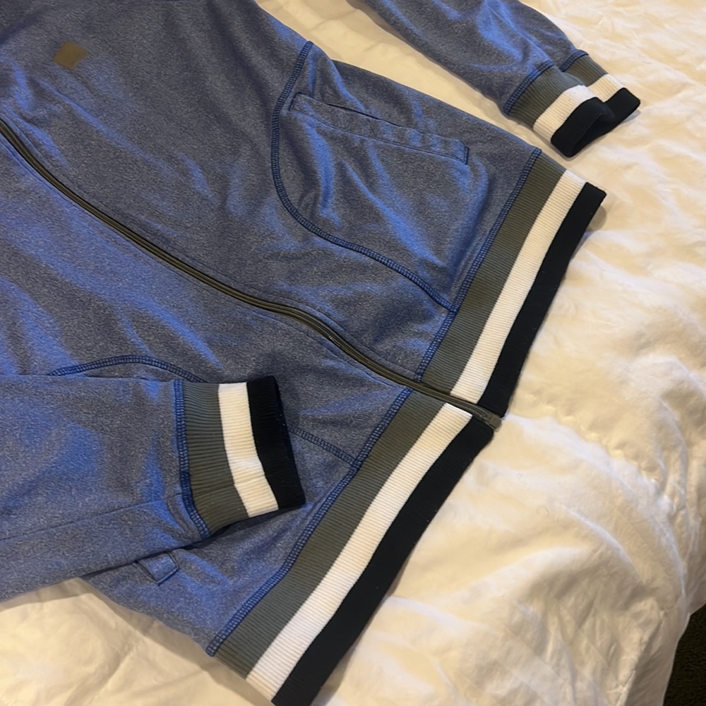 Bench. jacket - Picture 4 of 5